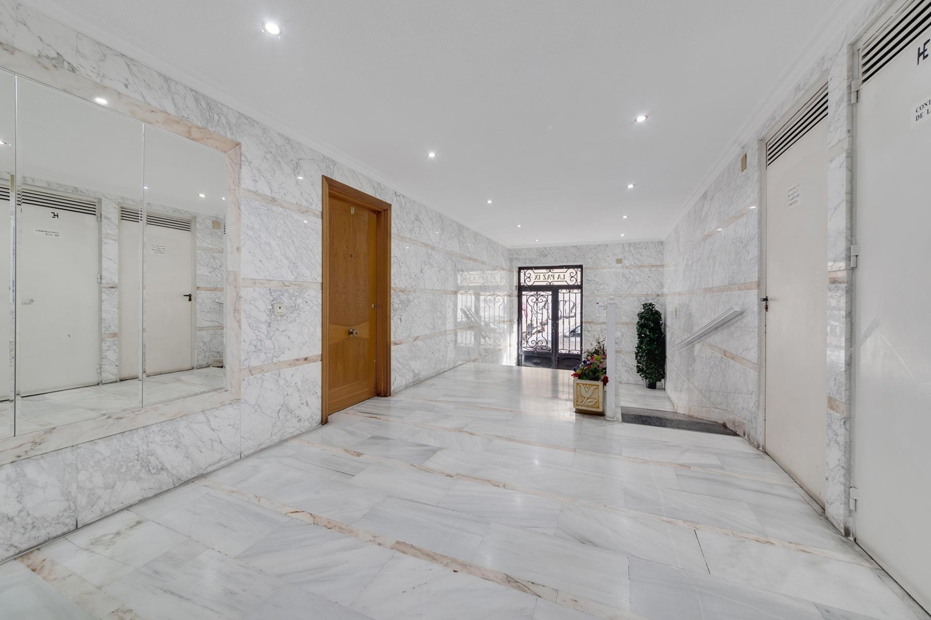Herverkoop - Appartement / Flat -
Torrevieja - Costa Blanca