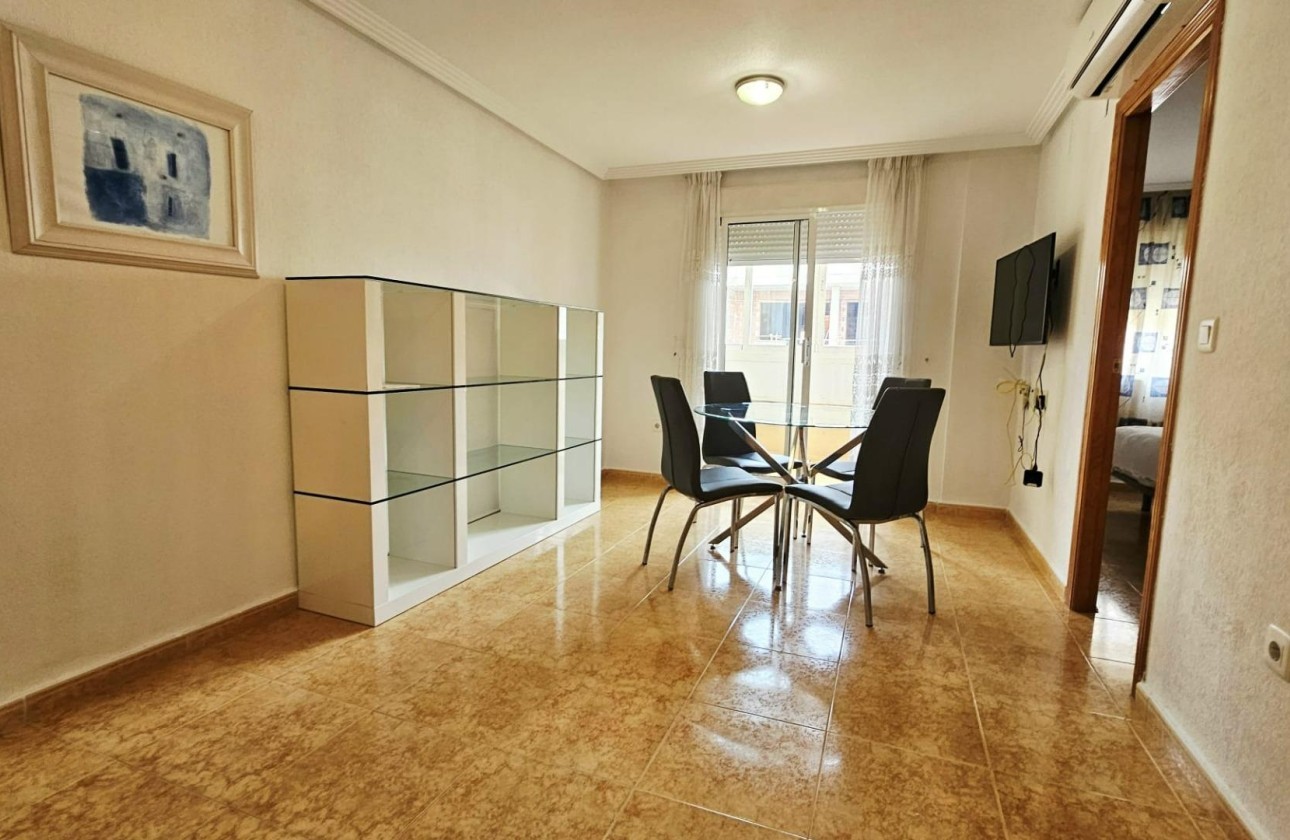 Herverkoop - Appartement / Flat -
Torrevieja - Curva del Palangre
