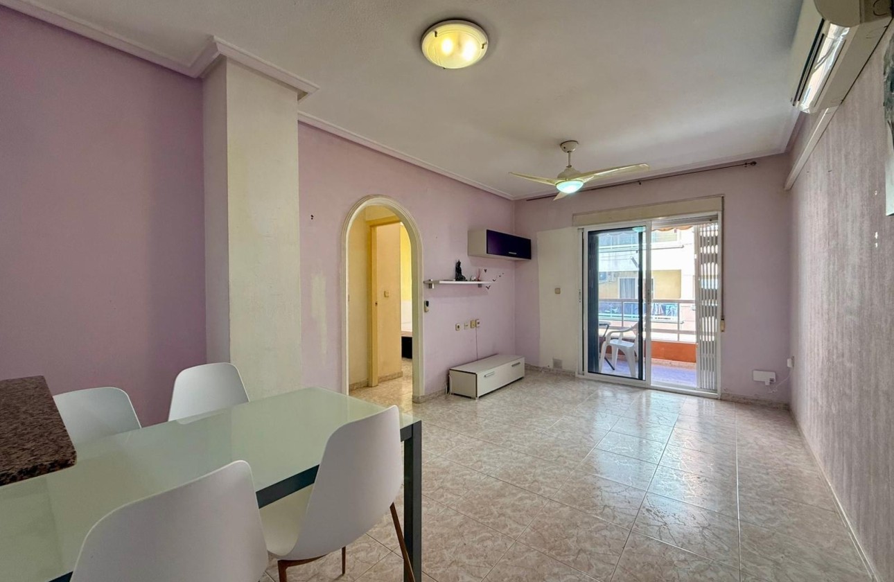 Herverkoop - Appartement / Flat -
Torrevieja - Curva del Palangre