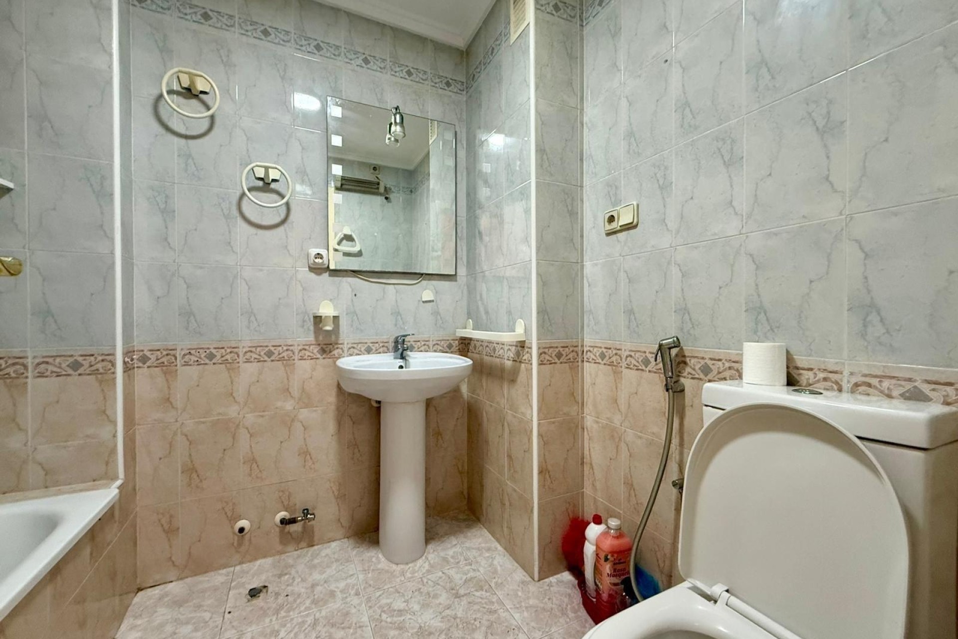 Herverkoop - Appartement / Flat -
Torrevieja - Curva del Palangre