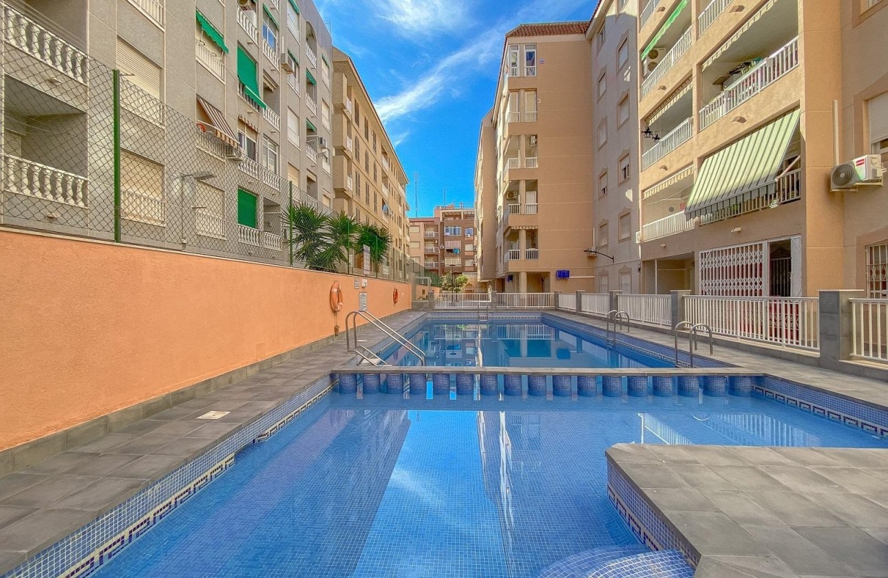 Herverkoop - Appartement / Flat -
Torrevieja - El Acequión - Los Náufragos