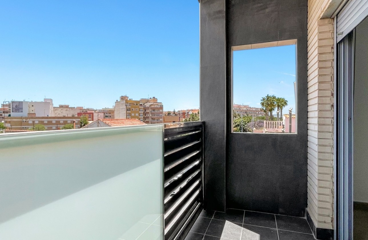 Herverkoop - Appartement / Flat -
Torrevieja - El Acequión - Los Náufragos