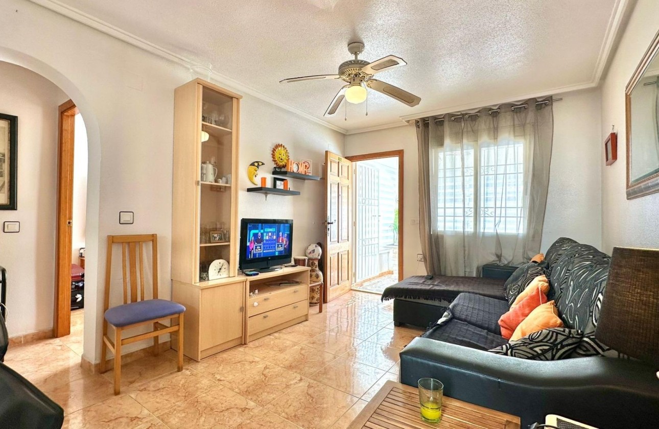 Herverkoop - Appartement / Flat -
Torrevieja - El limonar