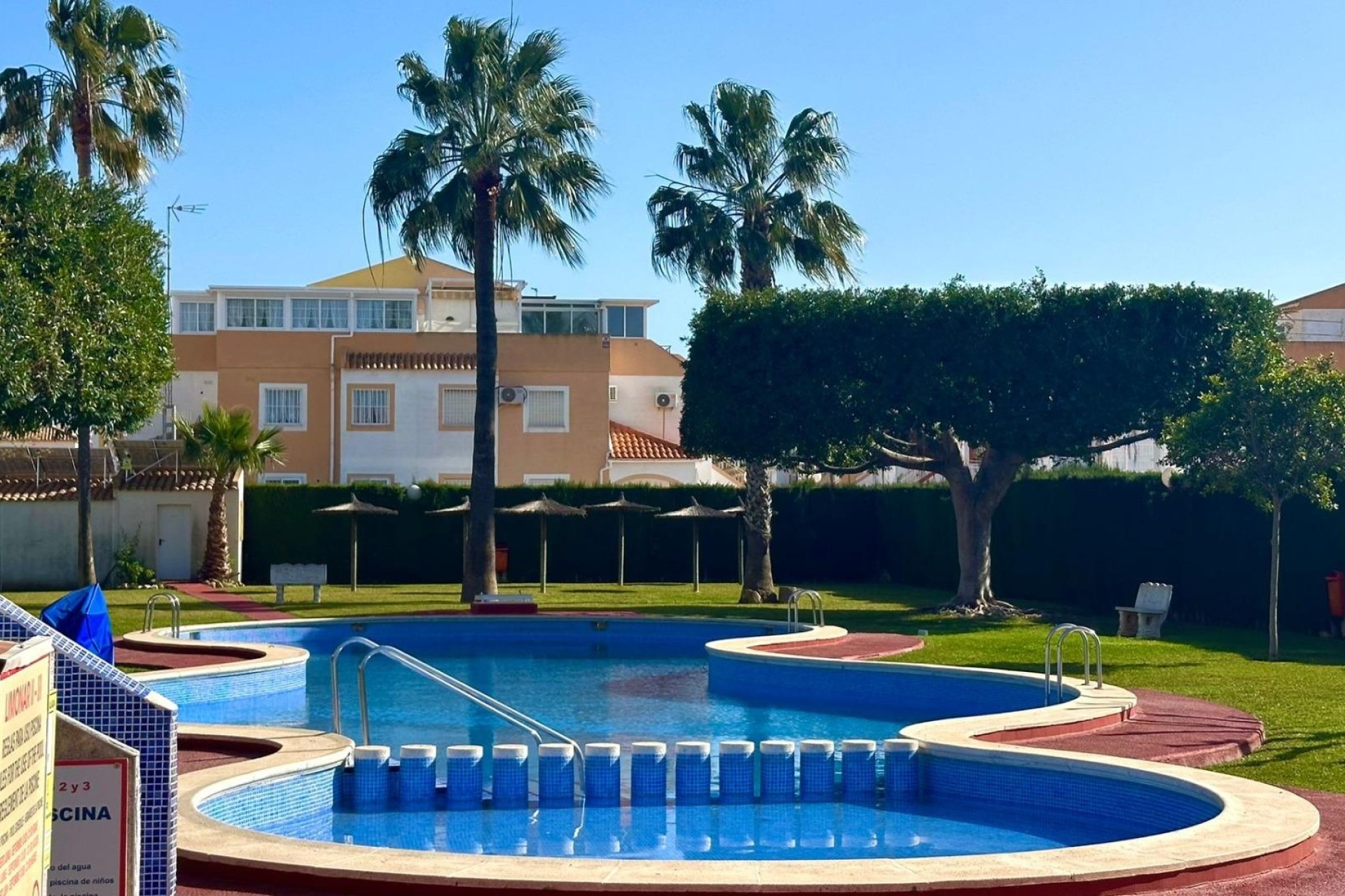 Herverkoop - Appartement / Flat -
Torrevieja - El limonar