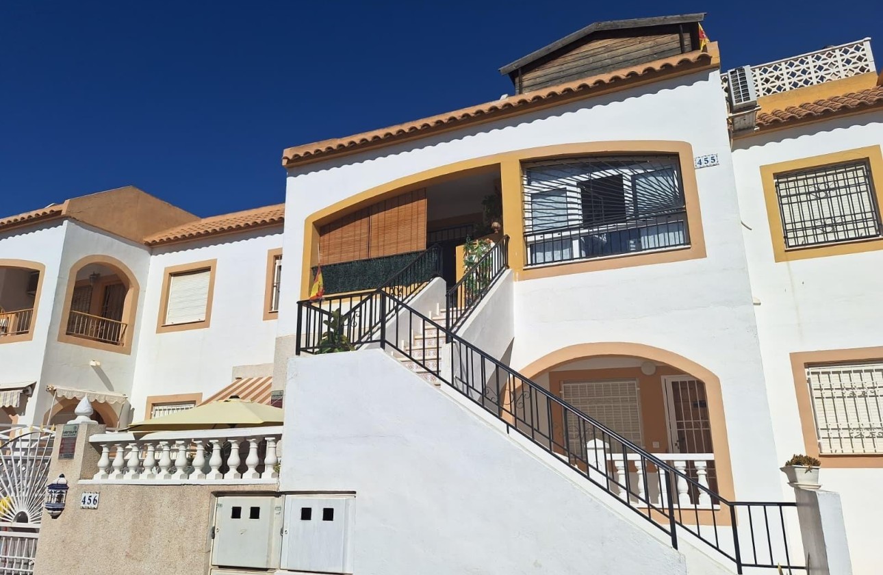 Herverkoop - Appartement / Flat -
Torrevieja - El Limonar