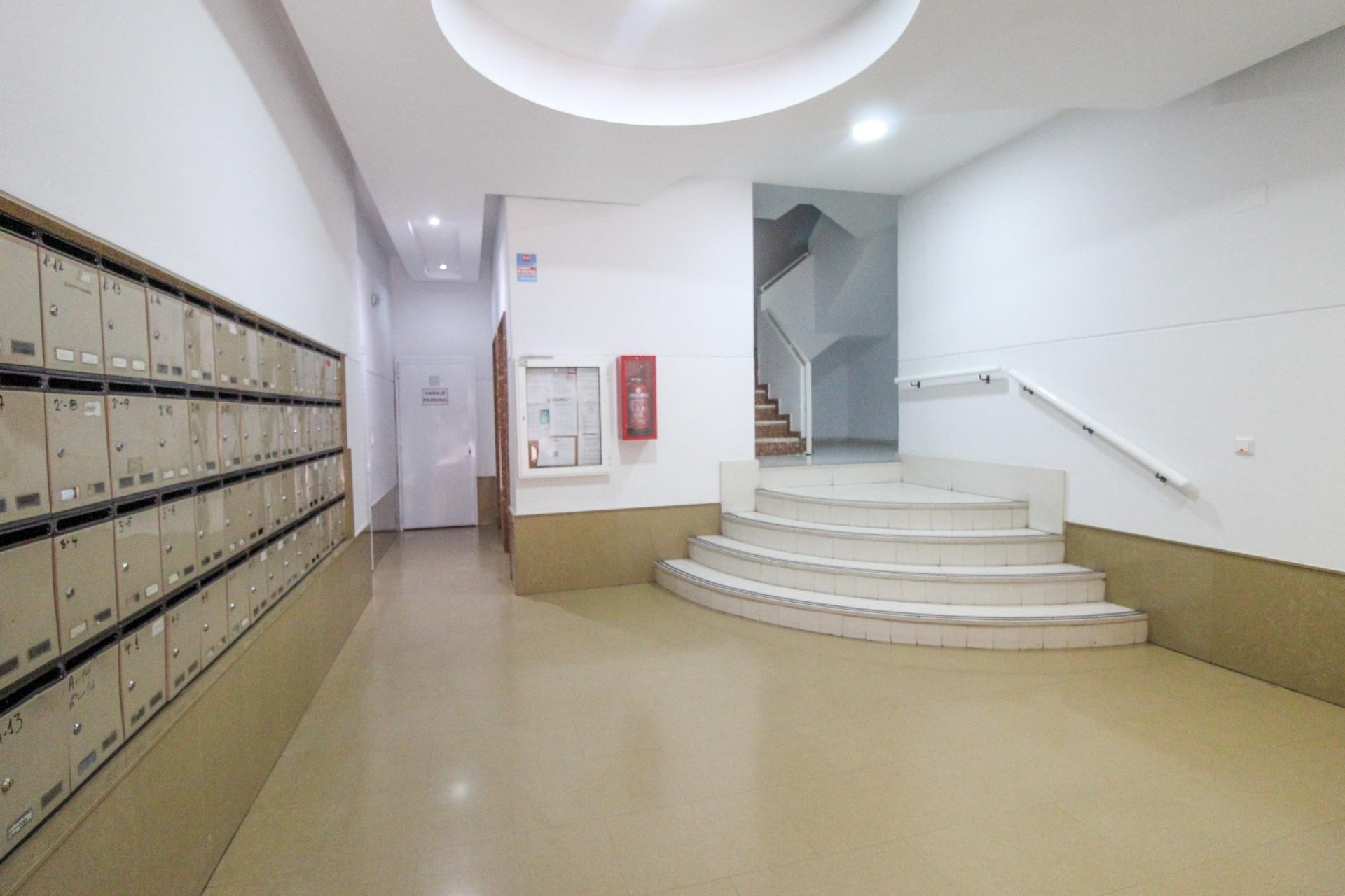 Herverkoop - Appartement / Flat -
Torrevieja - El molino
