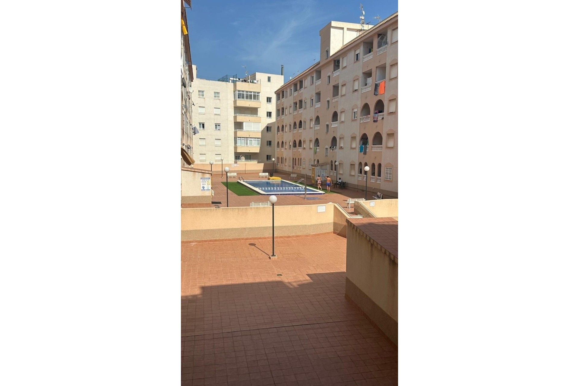 Herverkoop - Appartement / Flat -
Torrevieja - Estacion de autobuses