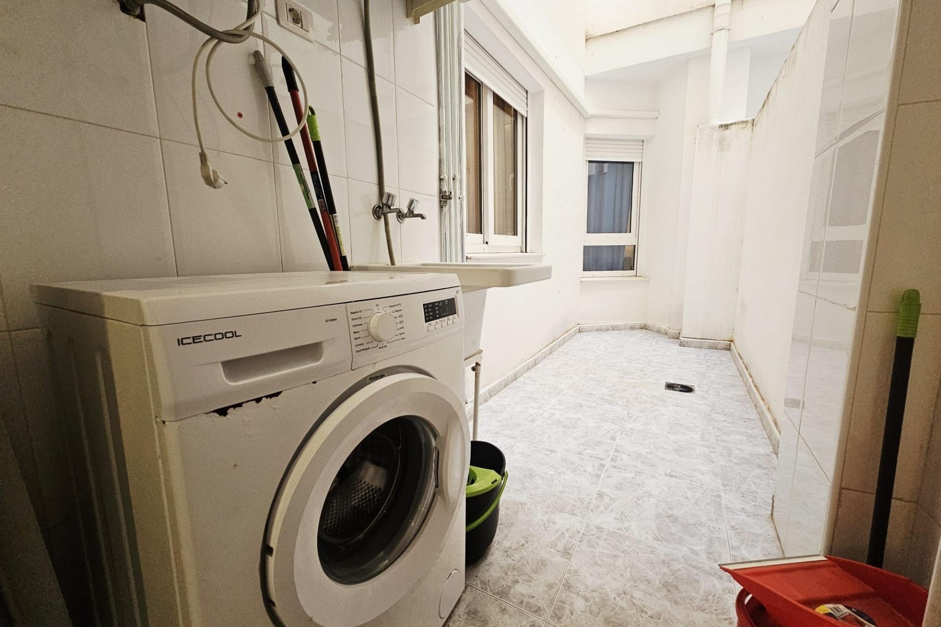 Herverkoop - Appartement / Flat -
Torrevieja - Estacion de autobuses