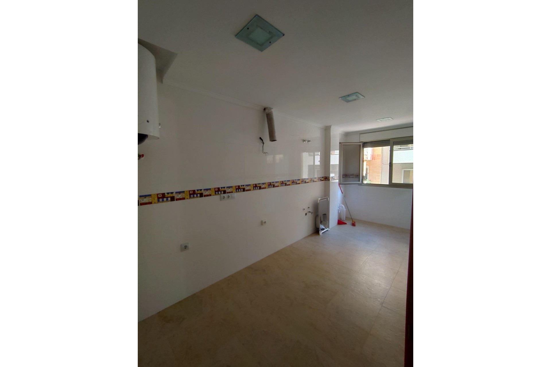Herverkoop - Appartement / Flat -
Torrevieja - Estacion de autobuses