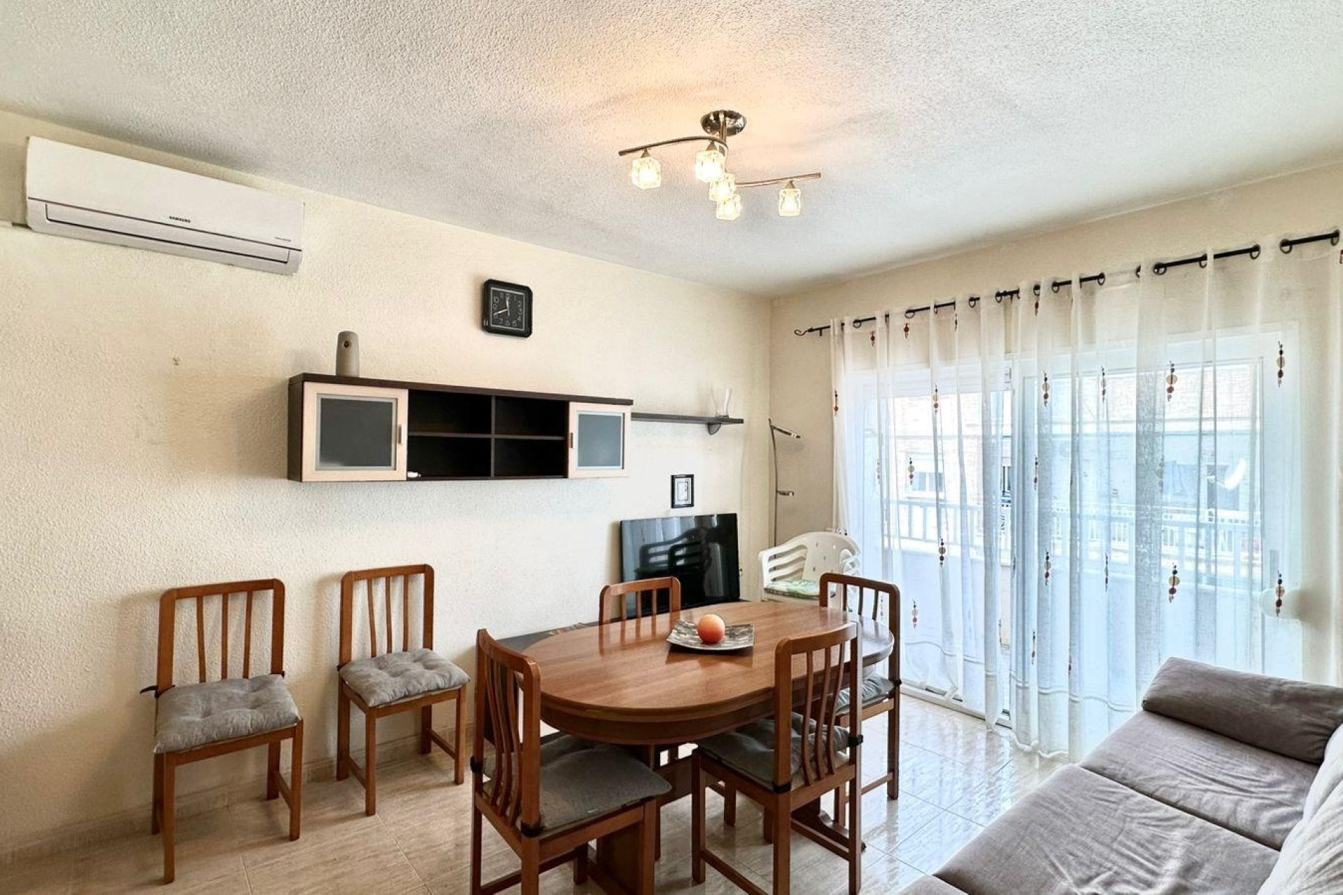 Herverkoop - Appartement / Flat -
Torrevieja - Estacion de autobuses