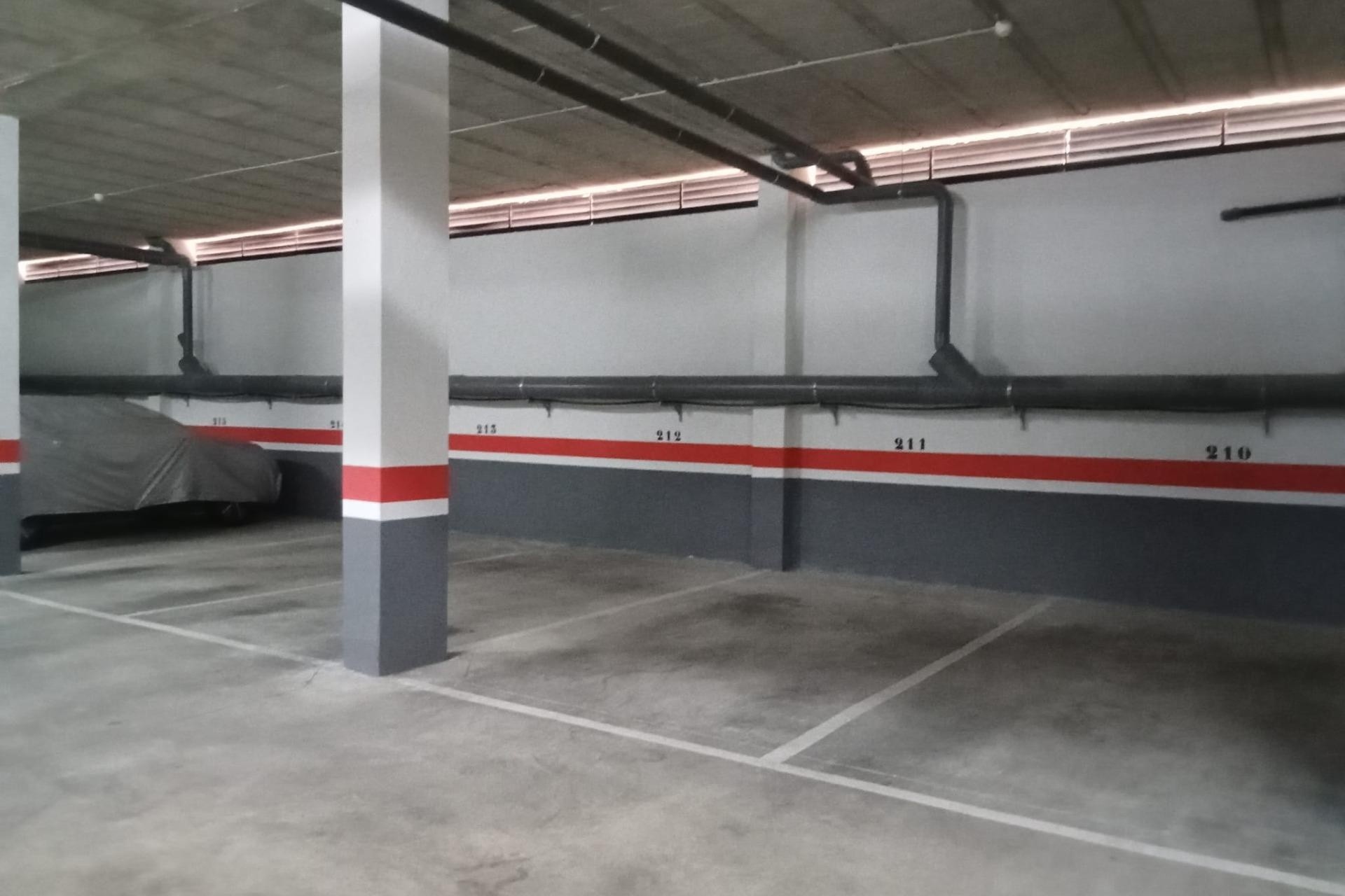 Herverkoop - Appartement / Flat -
Torrevieja - Estacion de autobuses