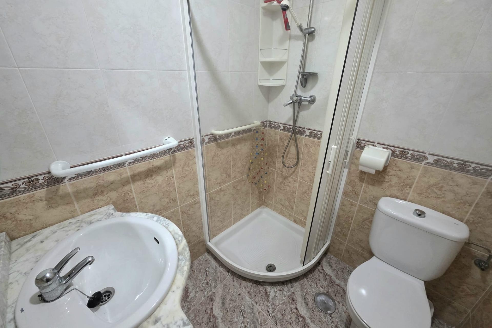 Herverkoop - Appartement / Flat -
Torrevieja - Estacion de autobuses