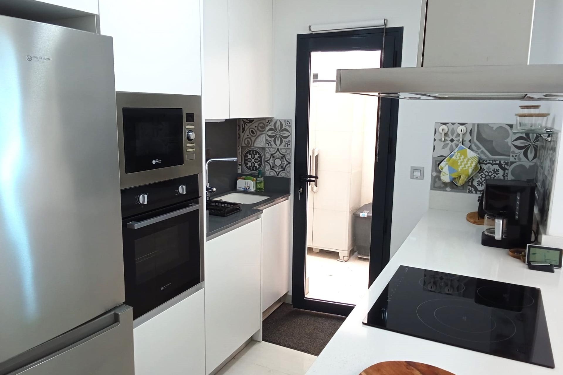 Herverkoop - Appartement / Flat -
Torrevieja - Estacion de autobuses