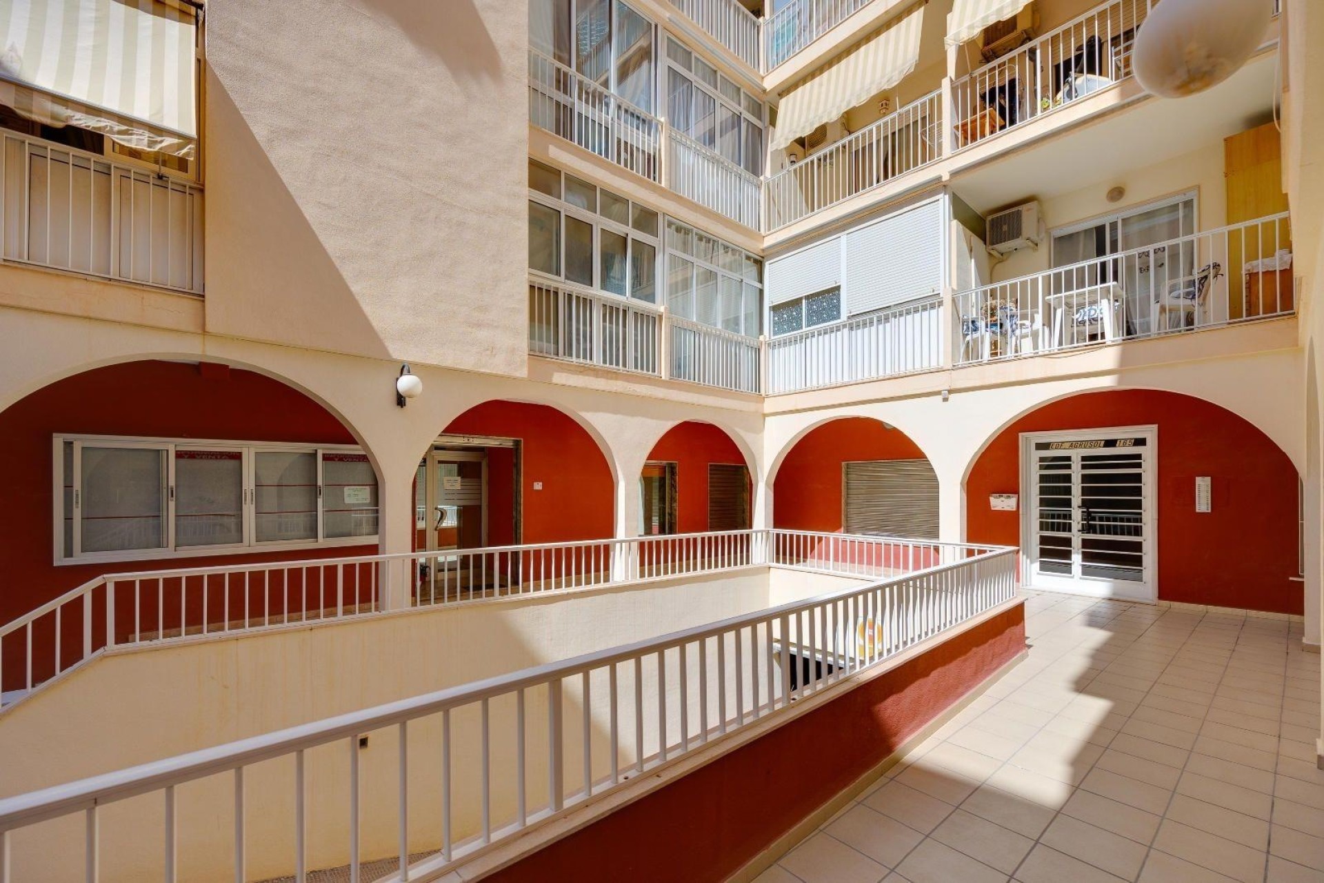 Herverkoop - Appartement / Flat -
Torrevieja - Estacion de autobuses