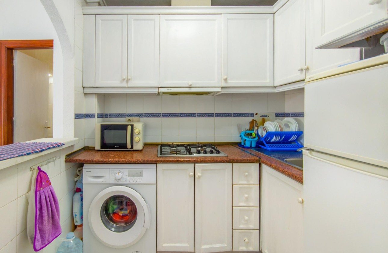 Herverkoop - Appartement / Flat -
Torrevieja - Estacion de autobuses