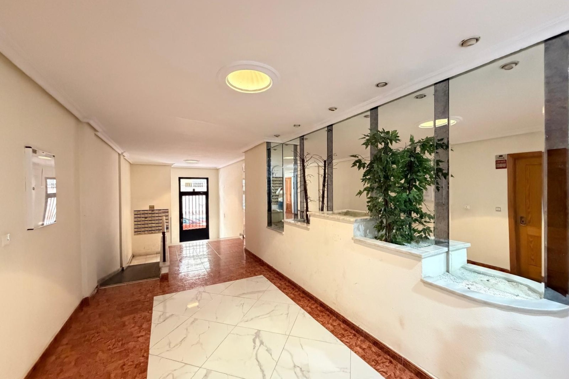 Herverkoop - Appartement / Flat -
Torrevieja - Estacion de autobuses