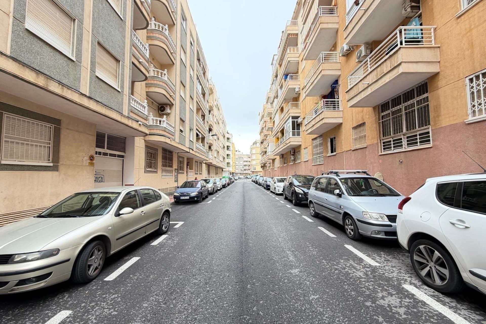 Herverkoop - Appartement / Flat -
Torrevieja - Estacion de autobuses