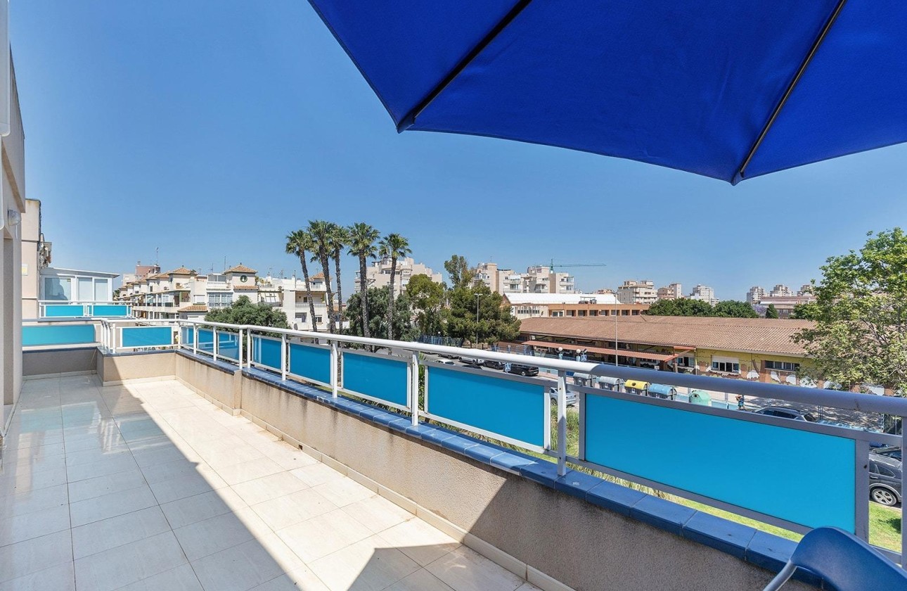 Herverkoop - Appartement / Flat -
Torrevieja - Estacion de autobuses