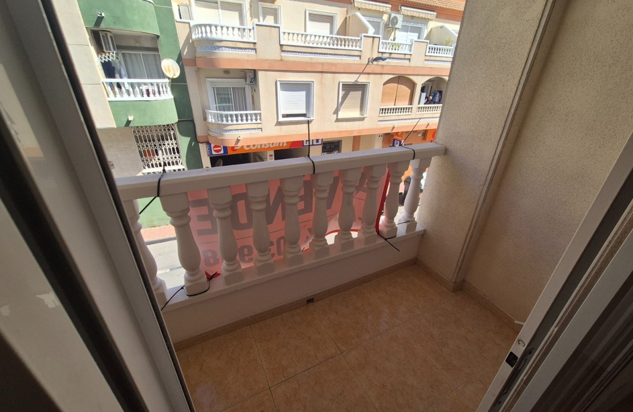 Herverkoop - Appartement / Flat -
Torrevieja - LA LOMA