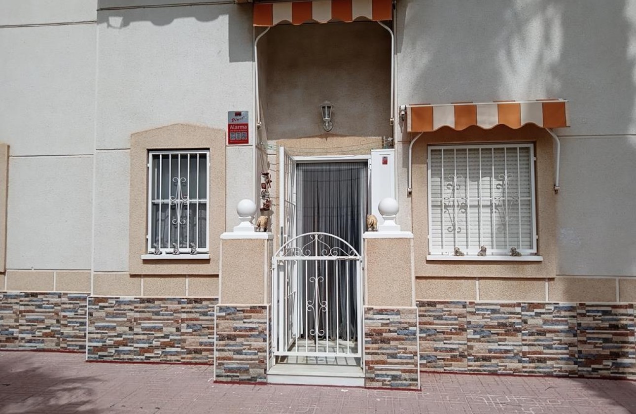 Herverkoop - Appartement / Flat -
Torrevieja - LA LOMA