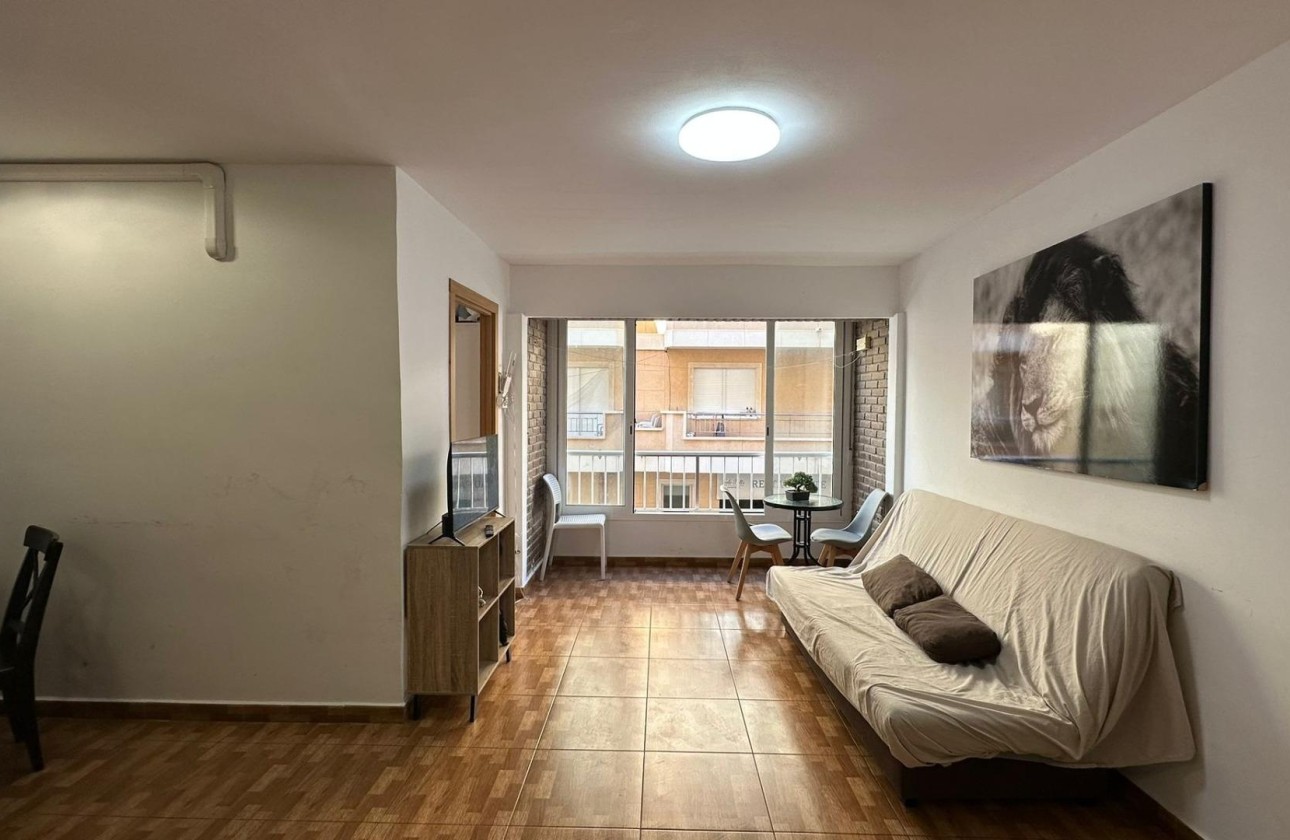 Herverkoop - Appartement / Flat -
Torrevieja - La Mata pueblo