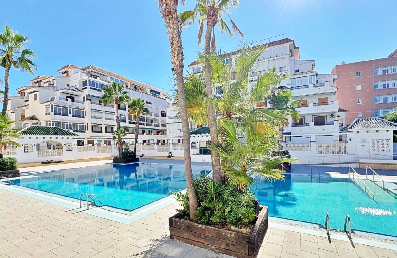 Herverkoop - Appartement / Flat -
Torrevieja - La Mata