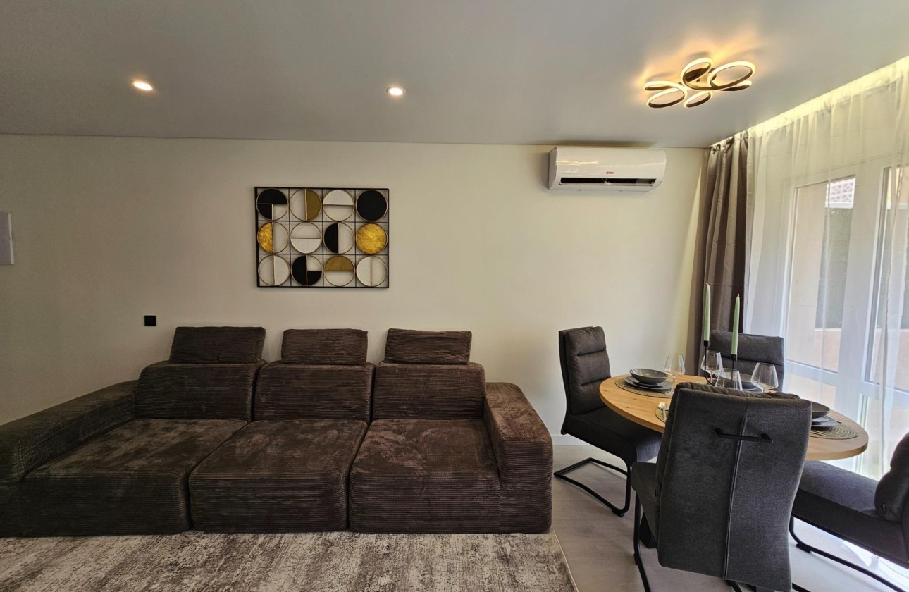 Herverkoop - Appartement / Flat -
Torrevieja - La Mata