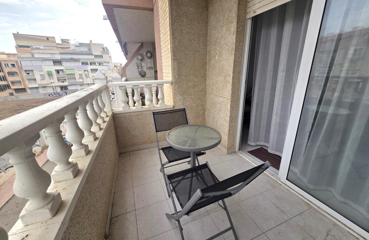 Herverkoop - Appartement / Flat -
Torrevieja - La Mata