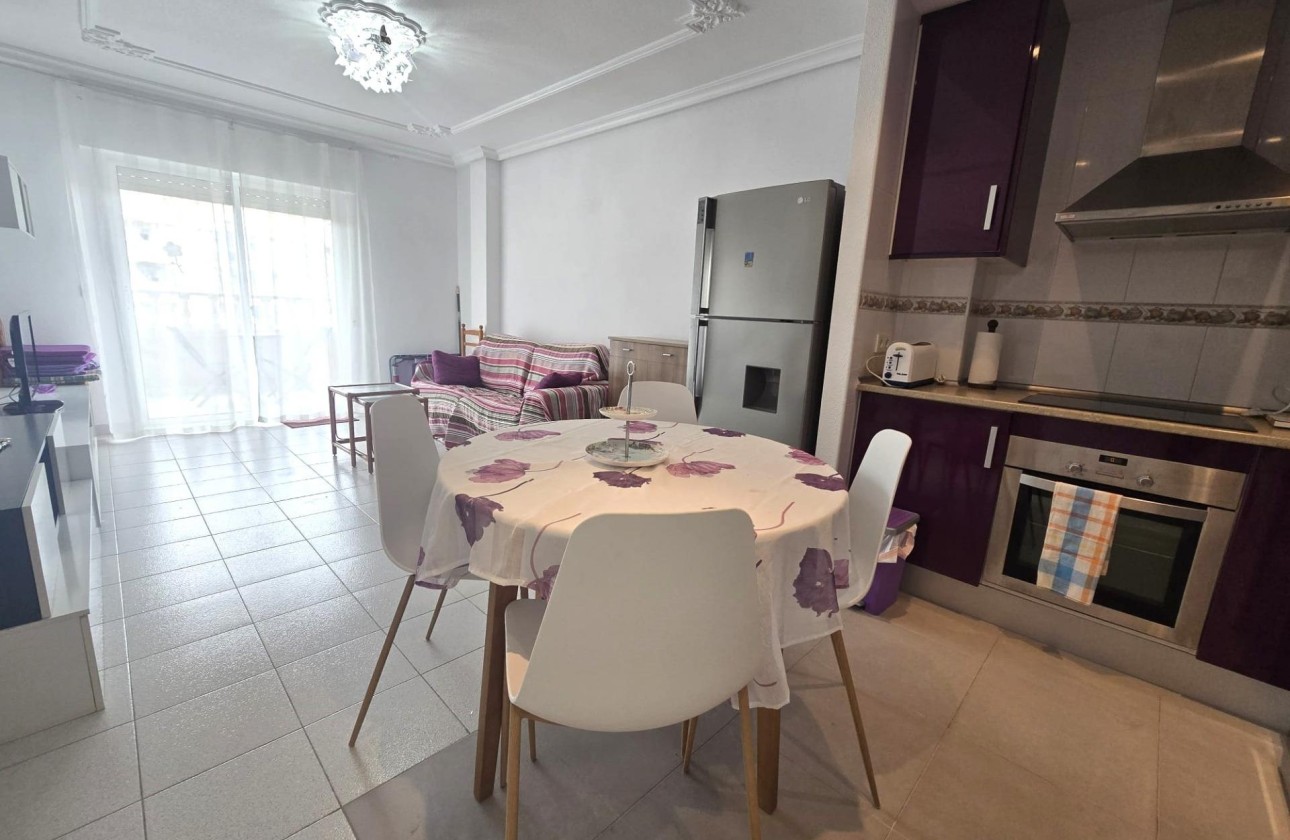 Herverkoop - Appartement / Flat -
Torrevieja - La Mata