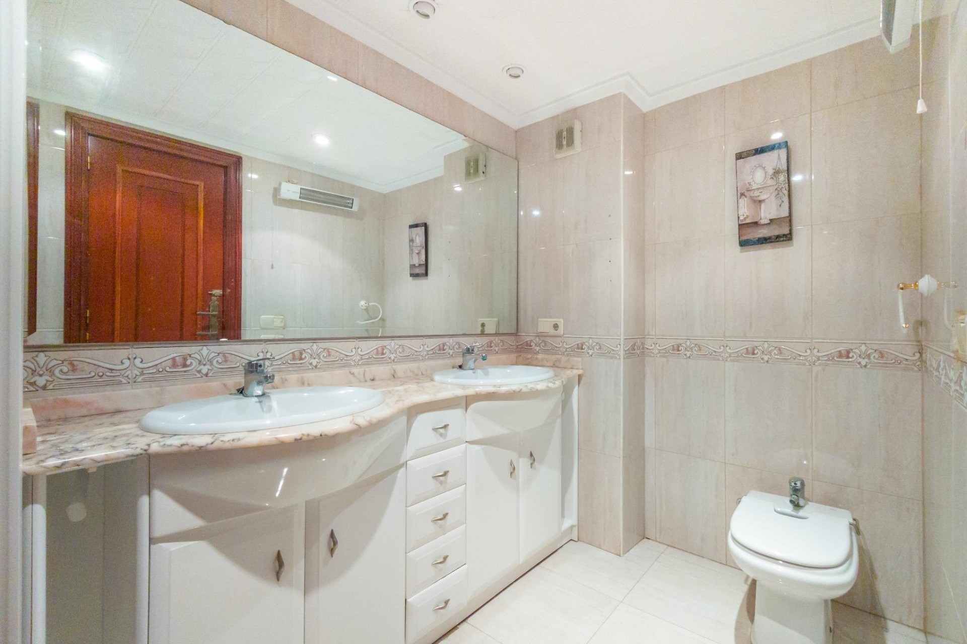 Herverkoop - Appartement / Flat -
Torrevieja - La Mata