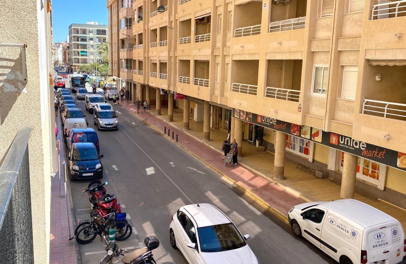 Herverkoop - Appartement / Flat -
Torrevieja - La Mata