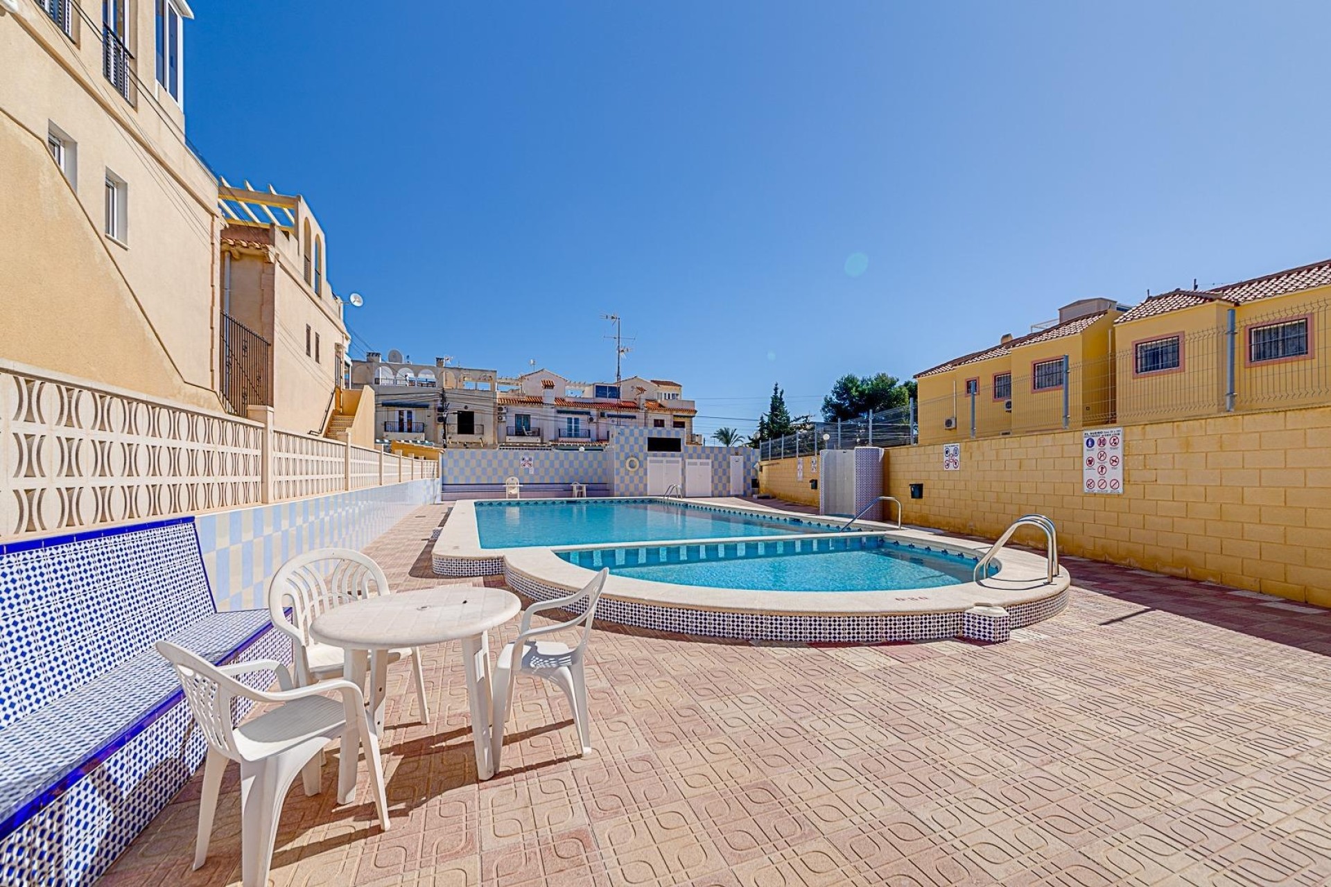 Herverkoop - Appartement / Flat -
Torrevieja - La Siesta - El Salado - Torreta
