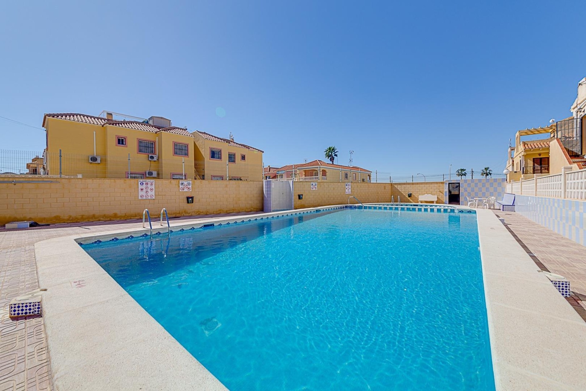 Herverkoop - Appartement / Flat -
Torrevieja - La Siesta - El Salado - Torreta