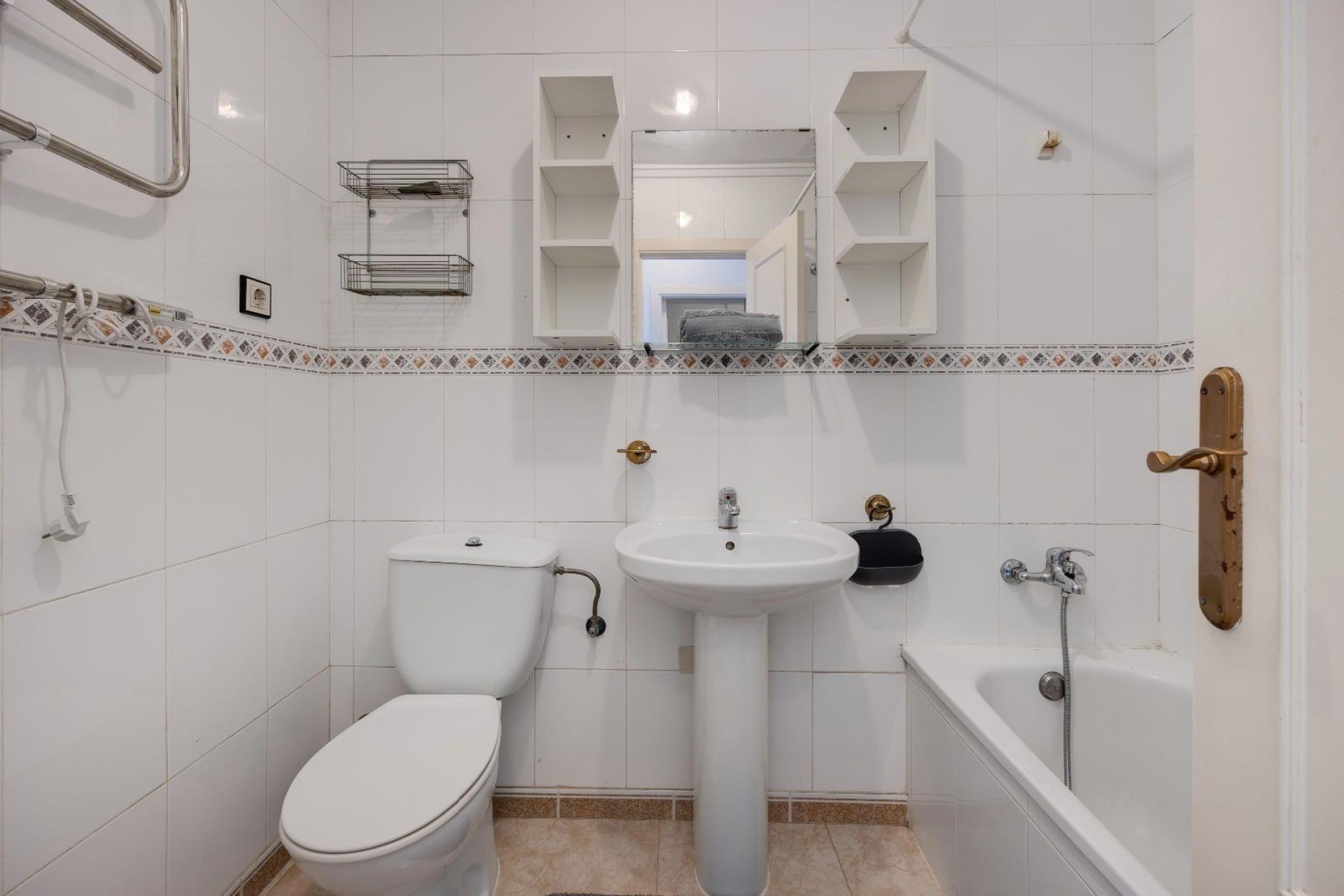 Herverkoop - Appartement / Flat -
Torrevieja - La Siesta - El Salado - Torreta