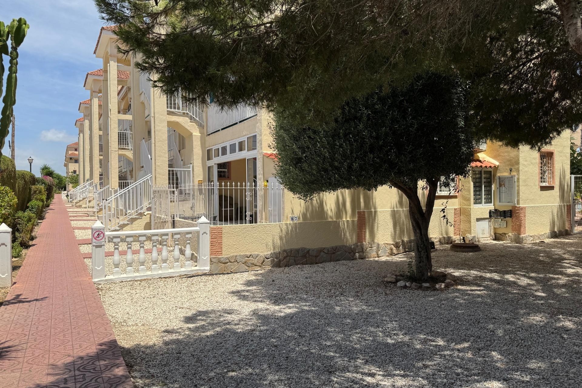Herverkoop - Appartement / Flat -
Torrevieja - La Siesta - El Salado - Torreta