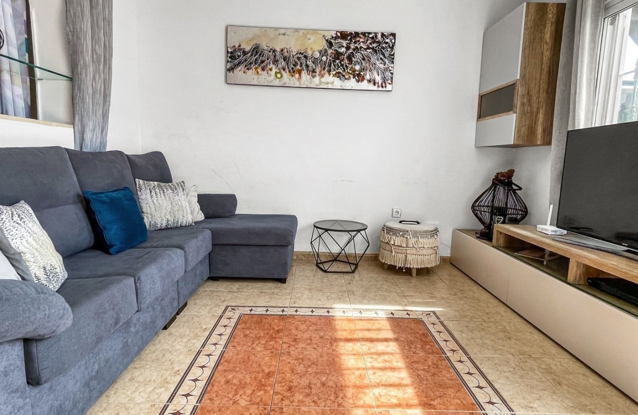 Herverkoop - Appartement / Flat -
Torrevieja - La Siesta