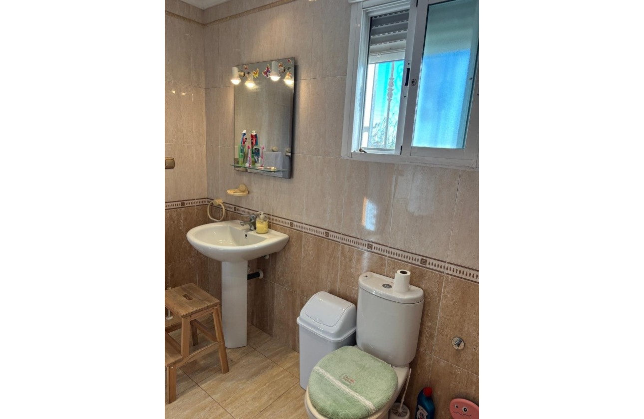 Herverkoop - Appartement / Flat -
Torrevieja - La veleta