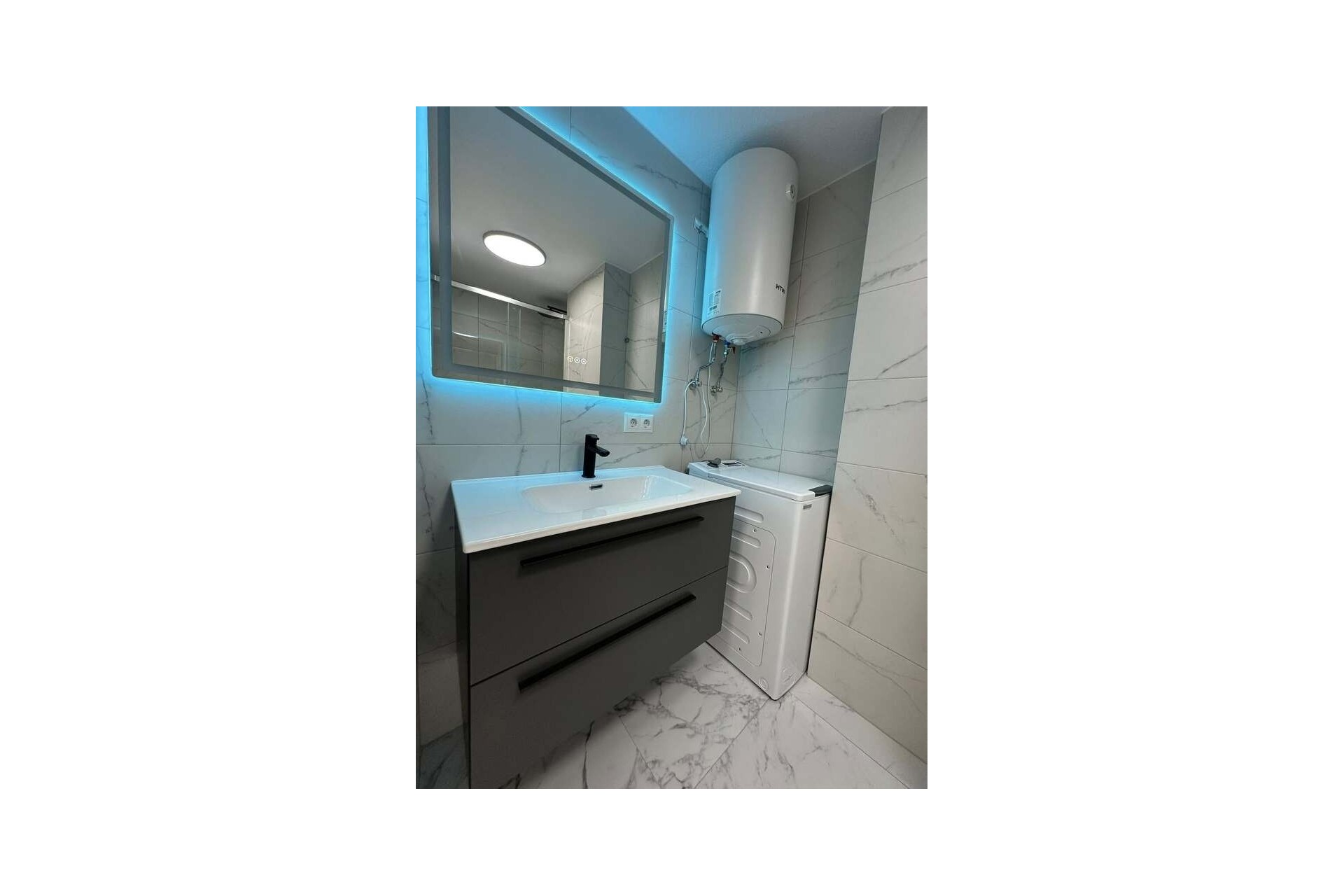 Herverkoop - Appartement / Flat -
Torrevieja - La veleta