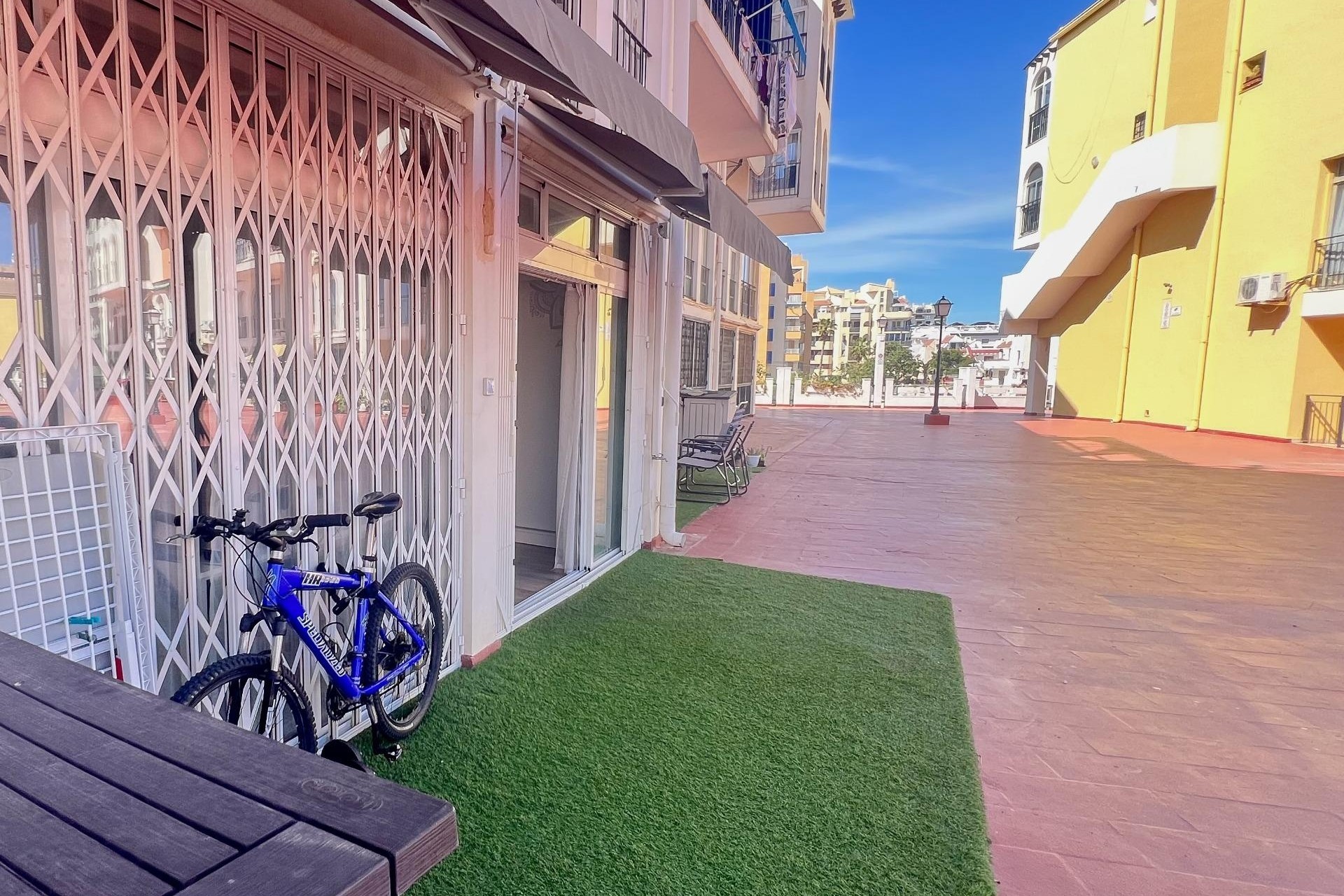 Herverkoop - Appartement / Flat -
Torrevieja - La veleta