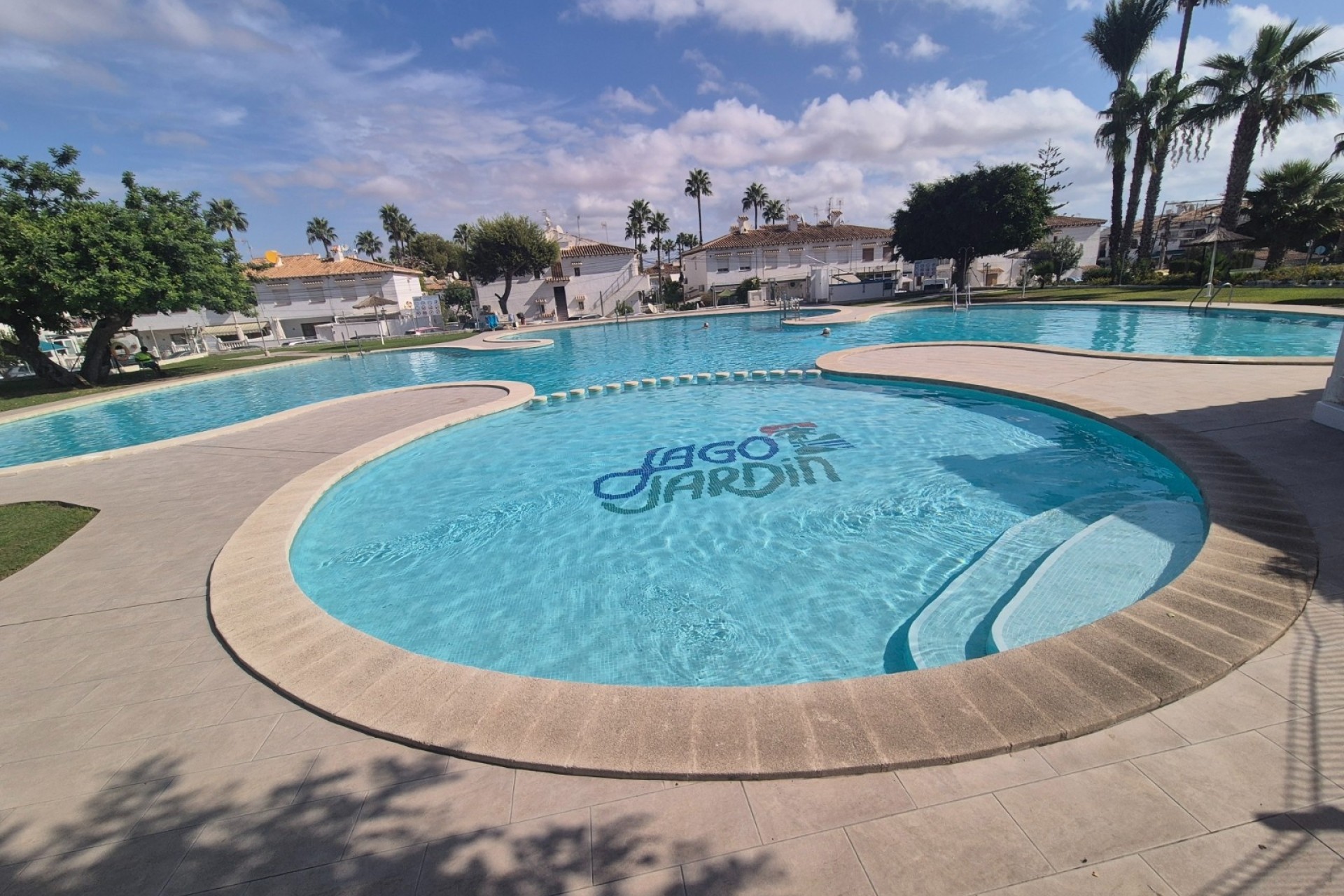 Herverkoop - Appartement / Flat -
Torrevieja - Lago jardin