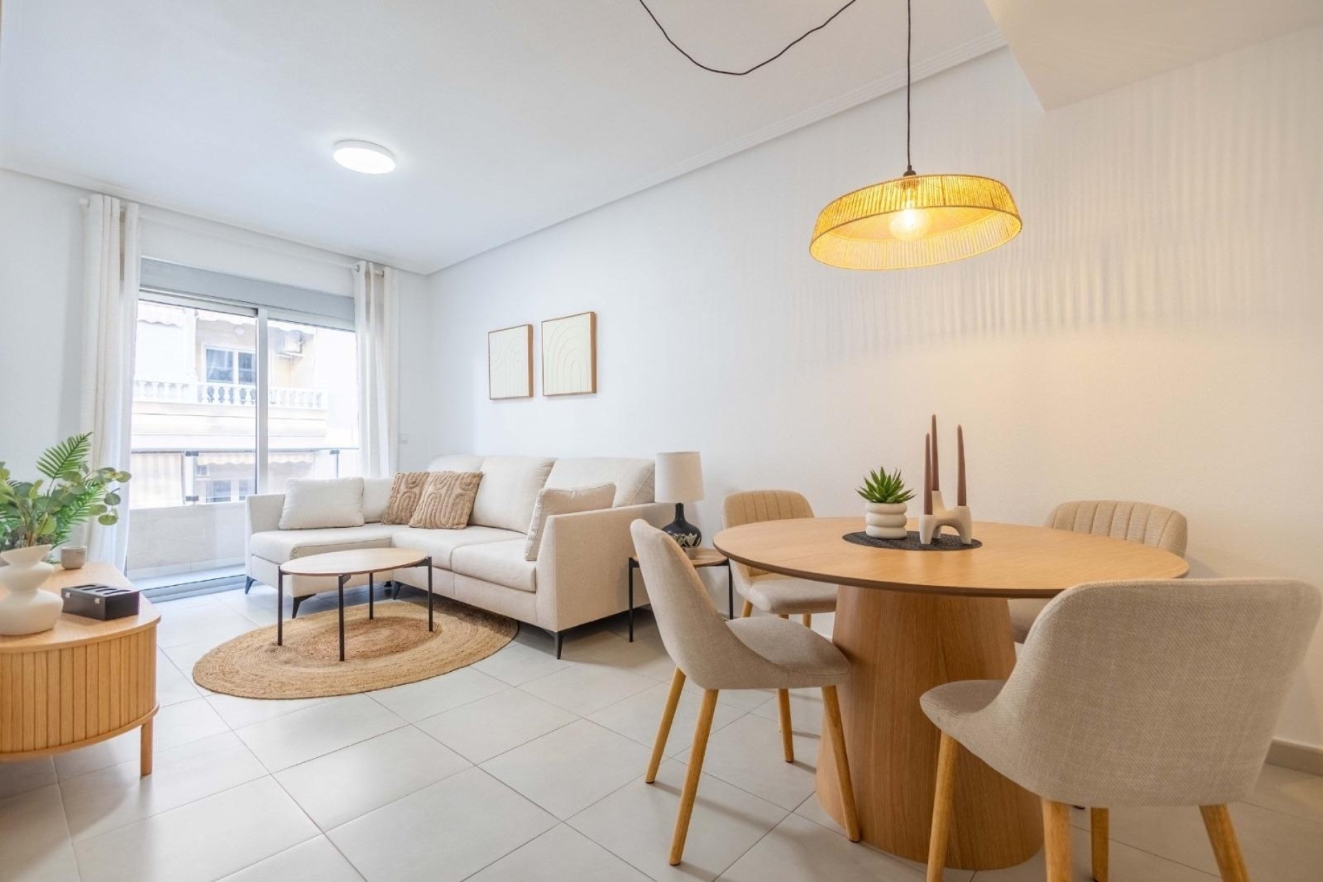 Herverkoop - Appartement / Flat -
Torrevieja - Las calas