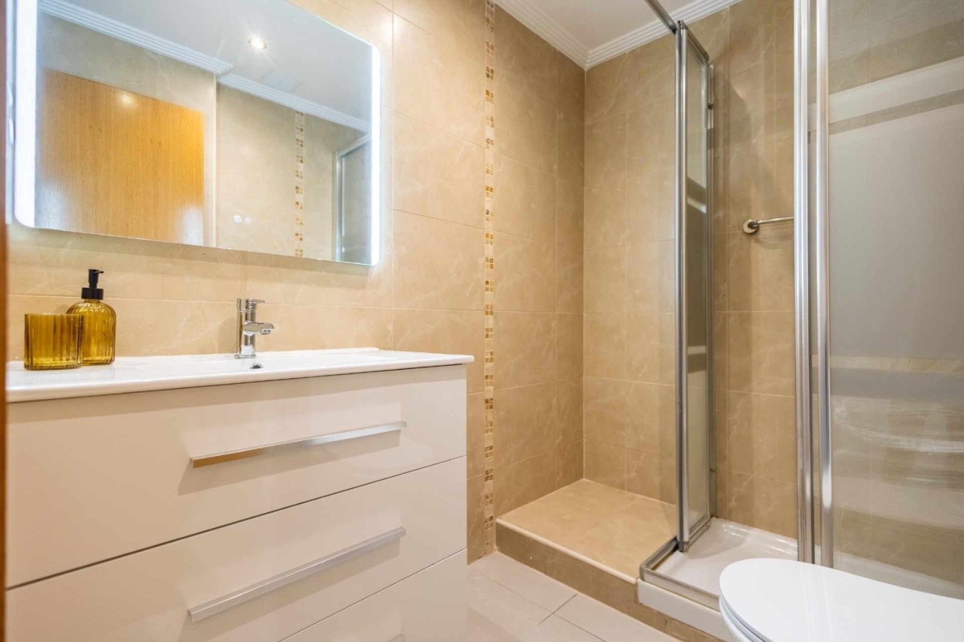 Herverkoop - Appartement / Flat -
Torrevieja - Las calas