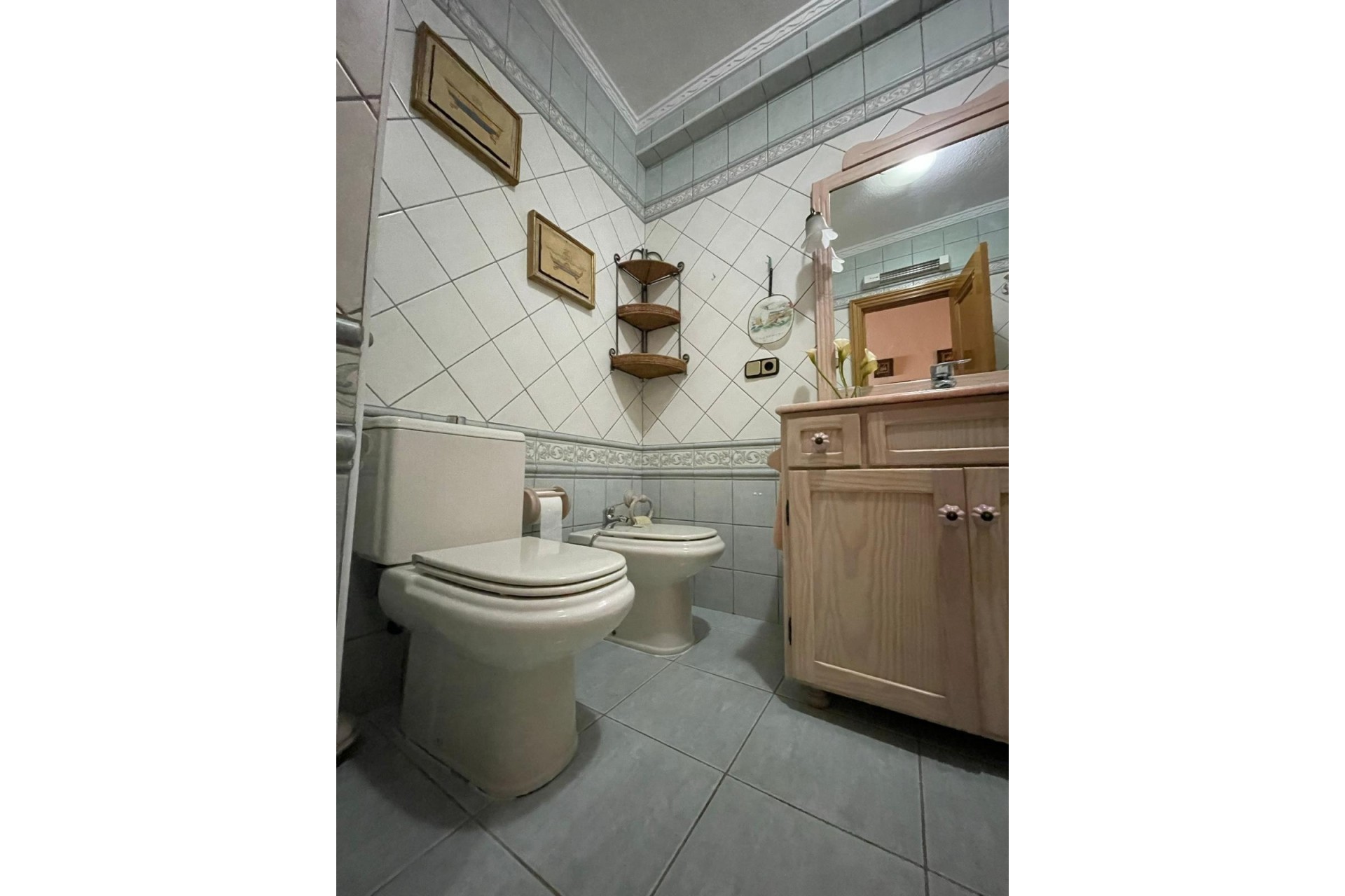 Herverkoop - Appartement / Flat -
Torrevieja - Las Piscinas Naturales