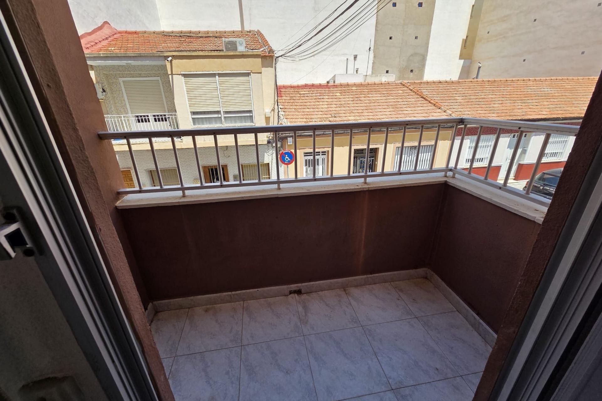 Herverkoop - Appartement / Flat -
Torrevieja - Las Piscinas Naturales