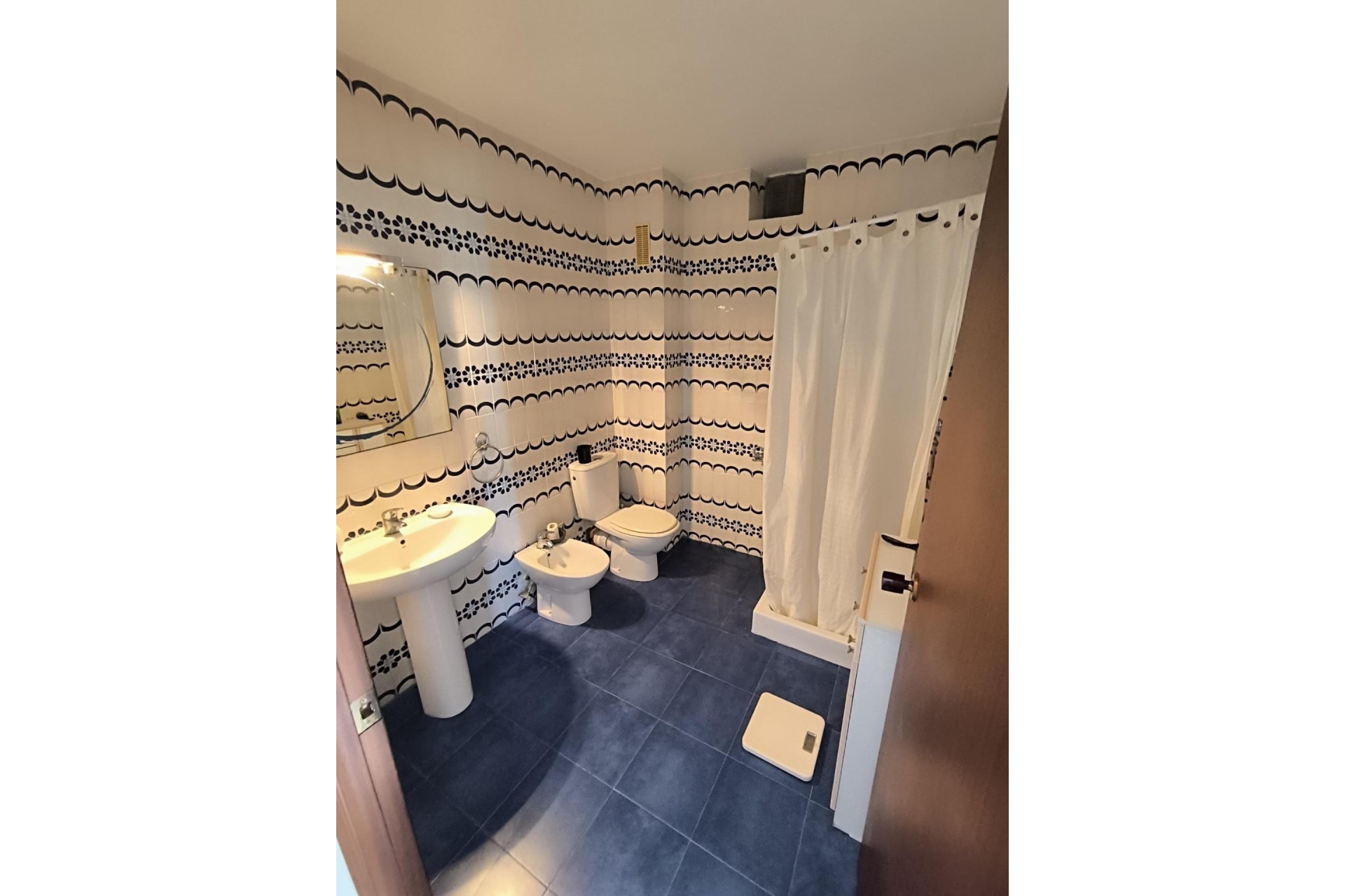 Herverkoop - Appartement / Flat -
Torrevieja - Las Piscinas Naturales