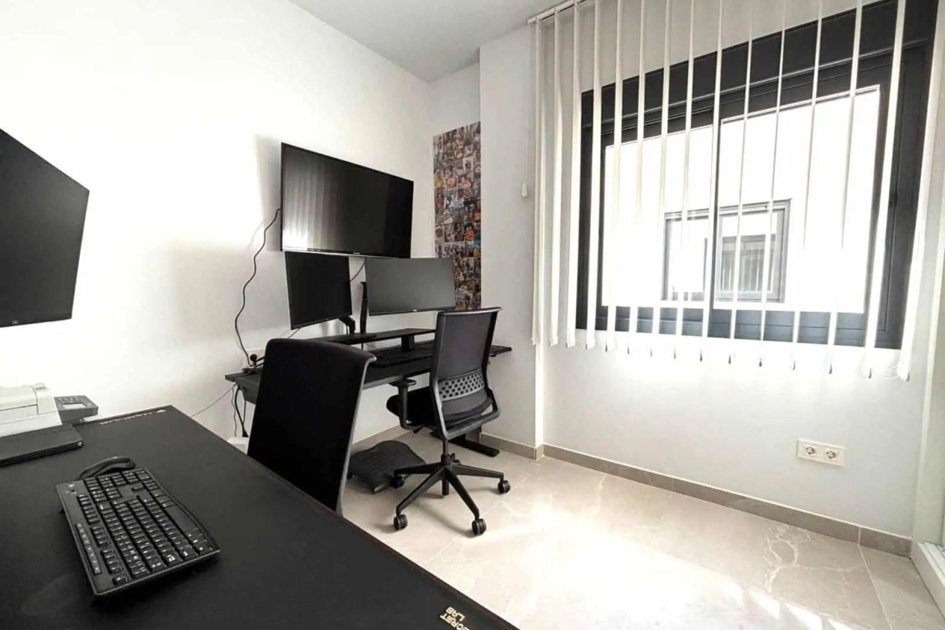 Herverkoop - Appartement / Flat -
Torrevieja - Las Piscinas Naturales