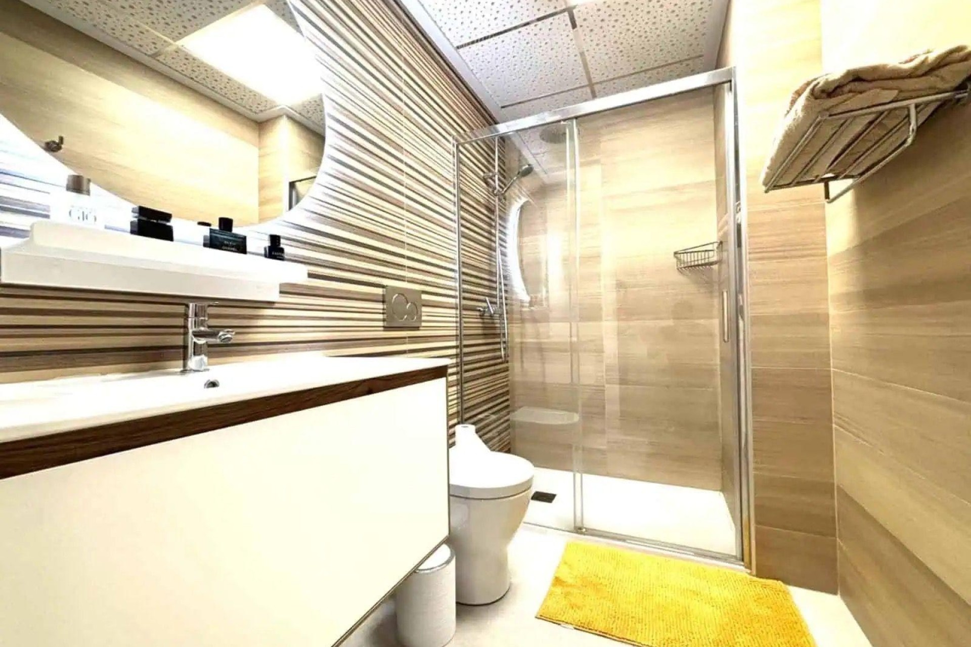 Herverkoop - Appartement / Flat -
Torrevieja - Las Piscinas Naturales