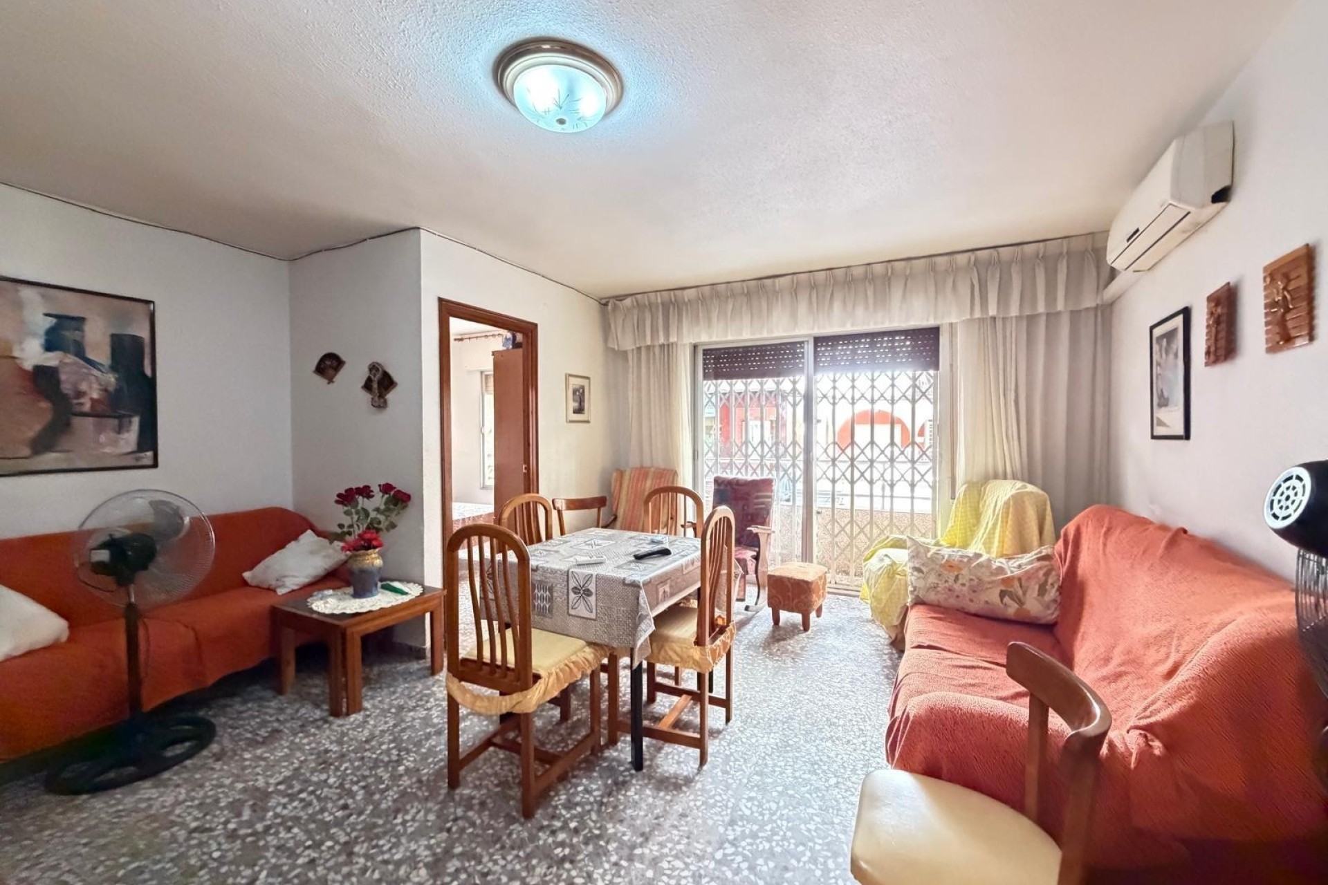 Herverkoop - Appartement / Flat -
Torrevieja - Las Piscinas Naturales