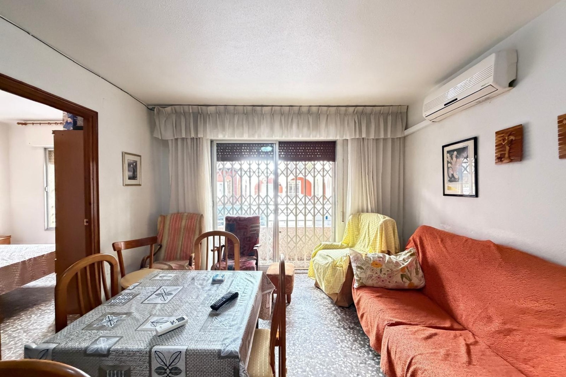 Herverkoop - Appartement / Flat -
Torrevieja - Las Piscinas Naturales