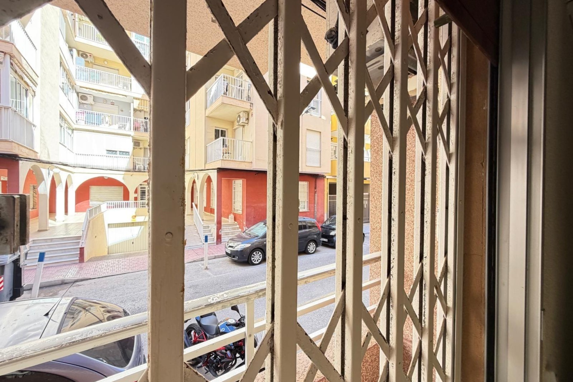 Herverkoop - Appartement / Flat -
Torrevieja - Las Piscinas Naturales